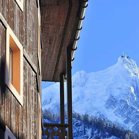 Pierre & Le Chamois Blanc Apart Otel 3*