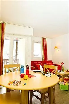 Pierre & Le Chamois Blanc Apart-hotel 3*