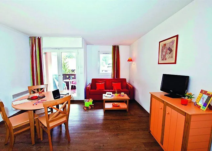 Pierre & Le Chamois Blanc Apart Otel Chamonix