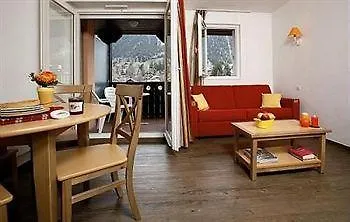 Pierre & Le Chamois Blanc Apart Otel 3*